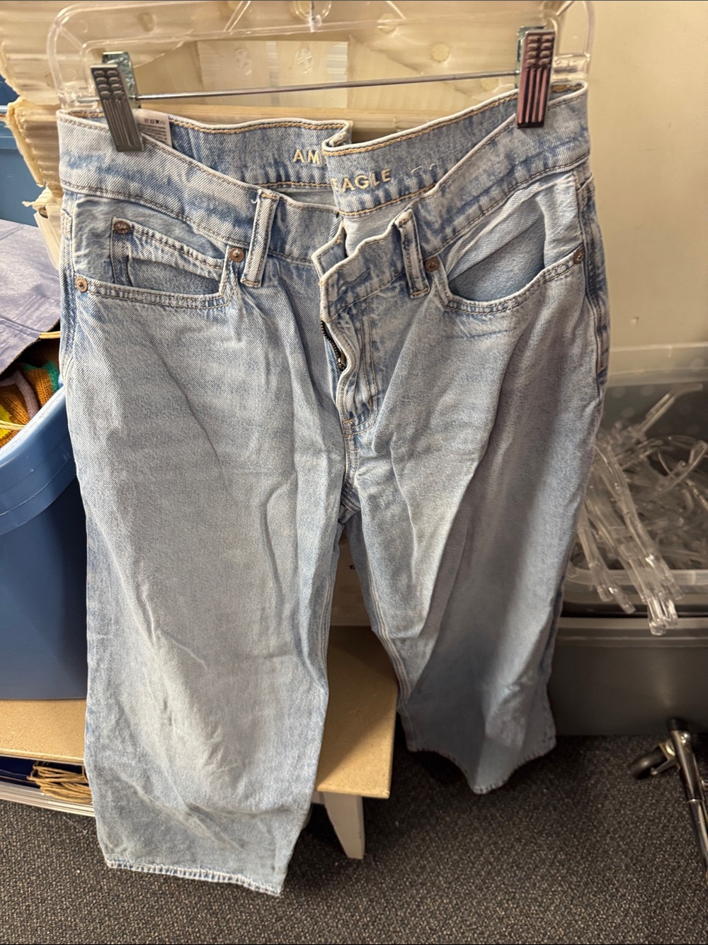 American eagle low rise ultra wide leg jeans size 0 // 082986
